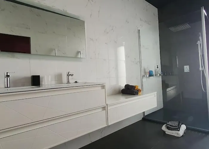Apartmán Superbe Duplex - Piscine - 6 Adultes 4 Enfants Saint-Pons-de-Mauchiens