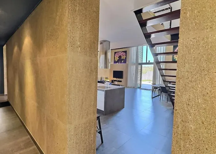 Superbe Duplex - Piscine - 6 Adultes 4 Enfants *